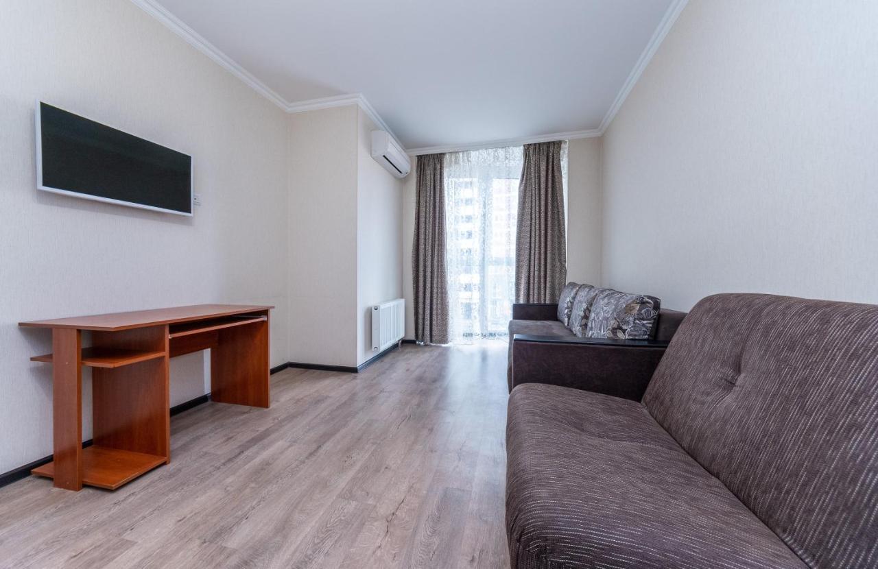 Flatrent Drahomanova 2A Apartment Киев Екстериор снимка