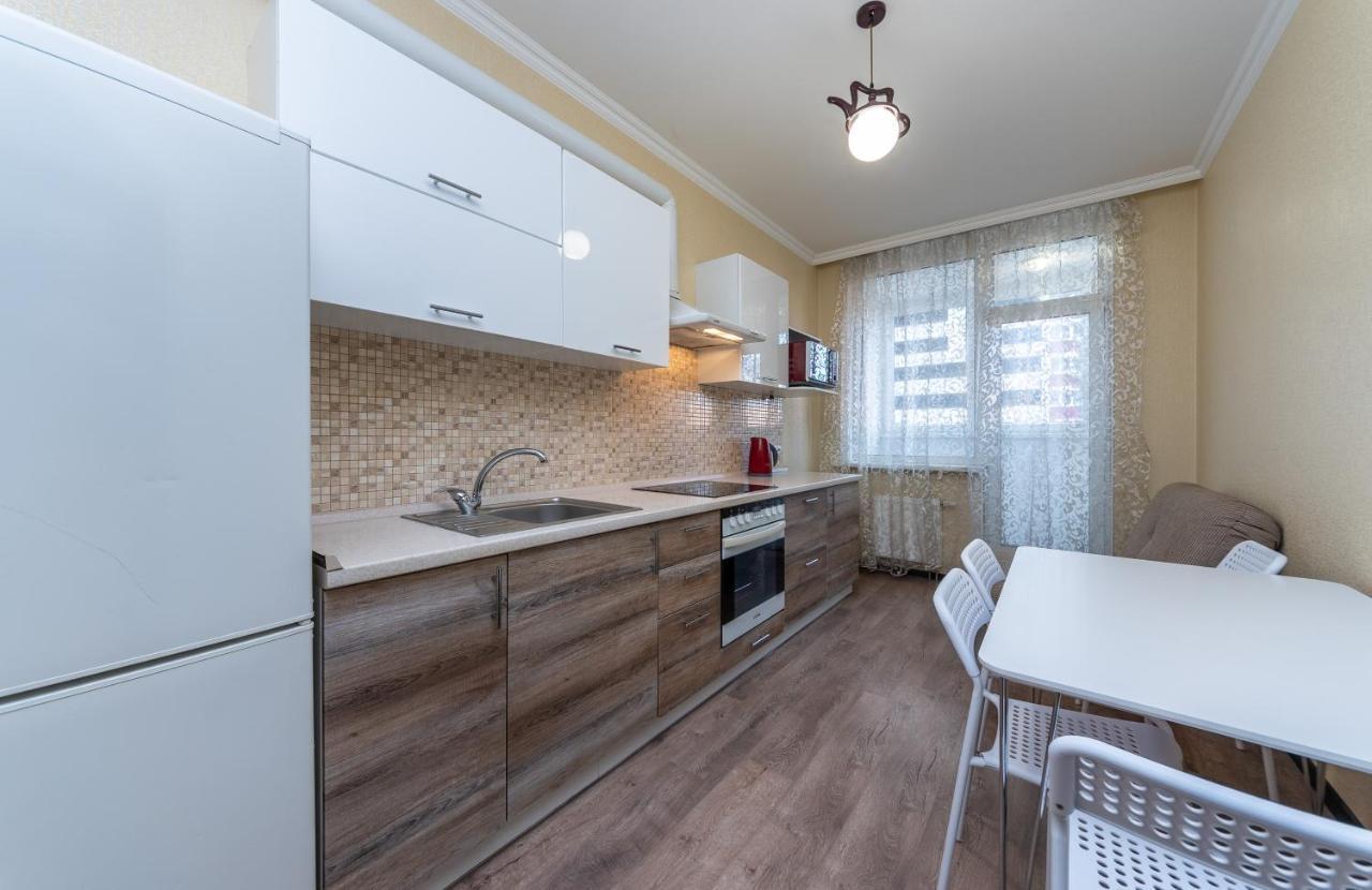 Flatrent Drahomanova 2A Apartment Киев Екстериор снимка