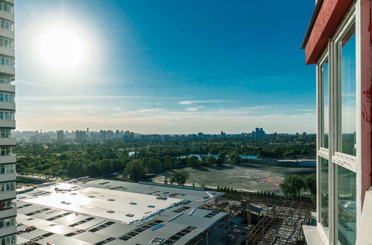 Flatrent Drahomanova 2A Apartment Киев Екстериор снимка