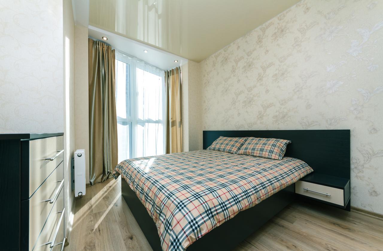 Flatrent Drahomanova 2A Apartment Киев Екстериор снимка