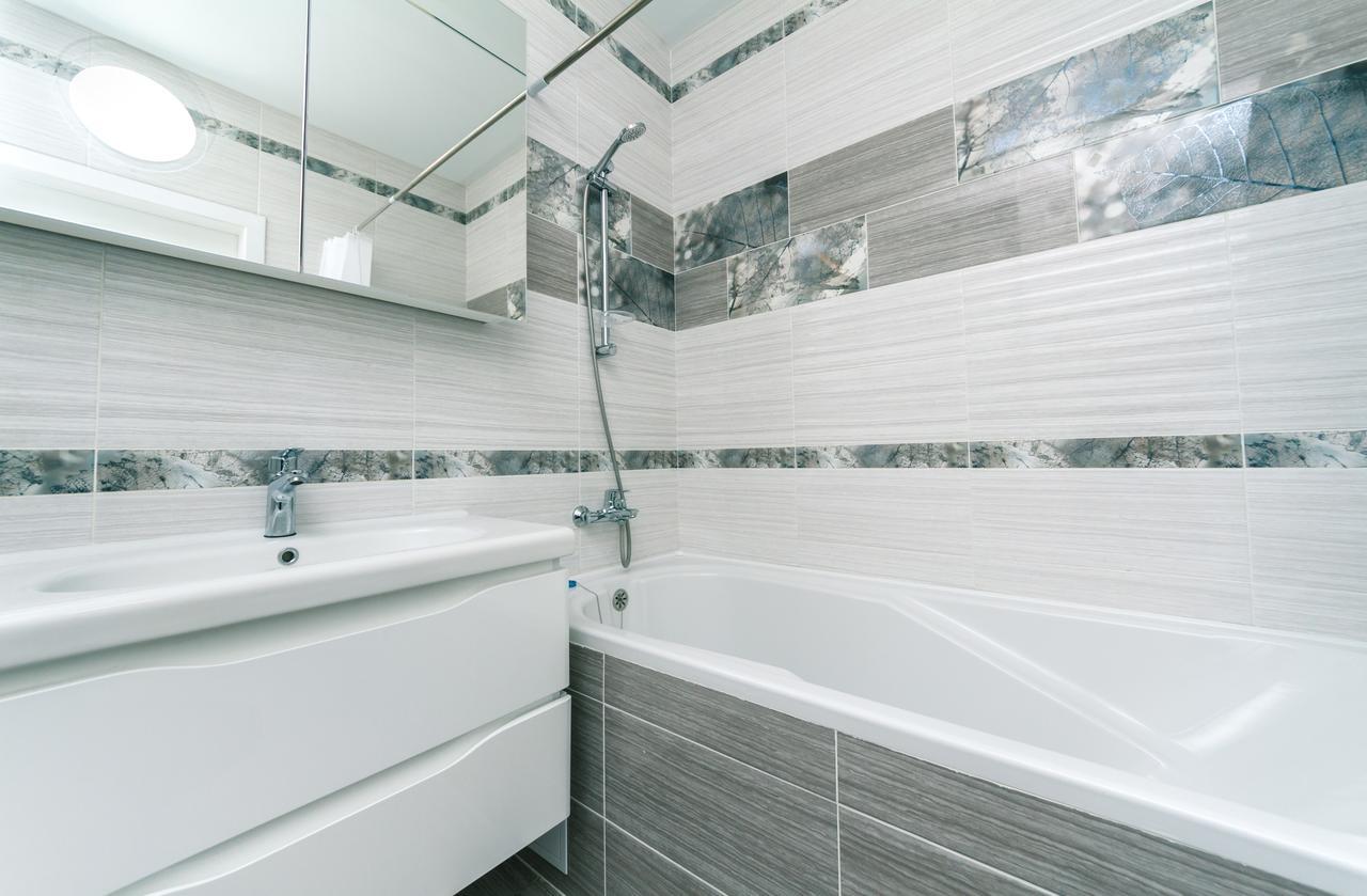 Flatrent Drahomanova 2A Apartment Киев Екстериор снимка
