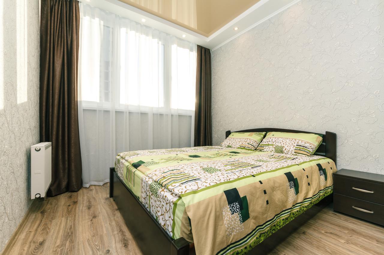 Flatrent Drahomanova 2A Apartment Киев Екстериор снимка