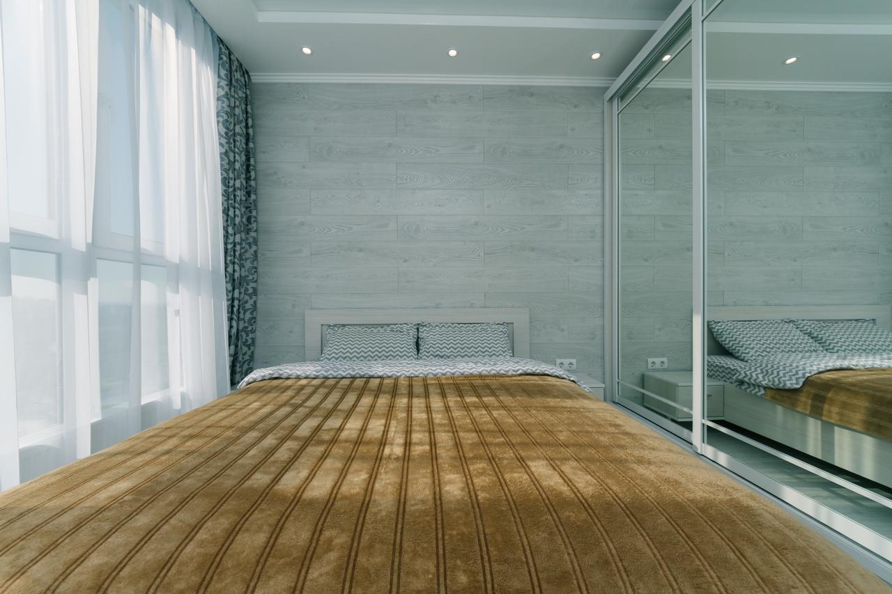 Flatrent Drahomanova 2A Apartment Киев Екстериор снимка