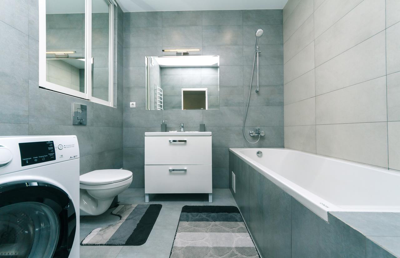 Flatrent Drahomanova 2A Apartment Киев Екстериор снимка