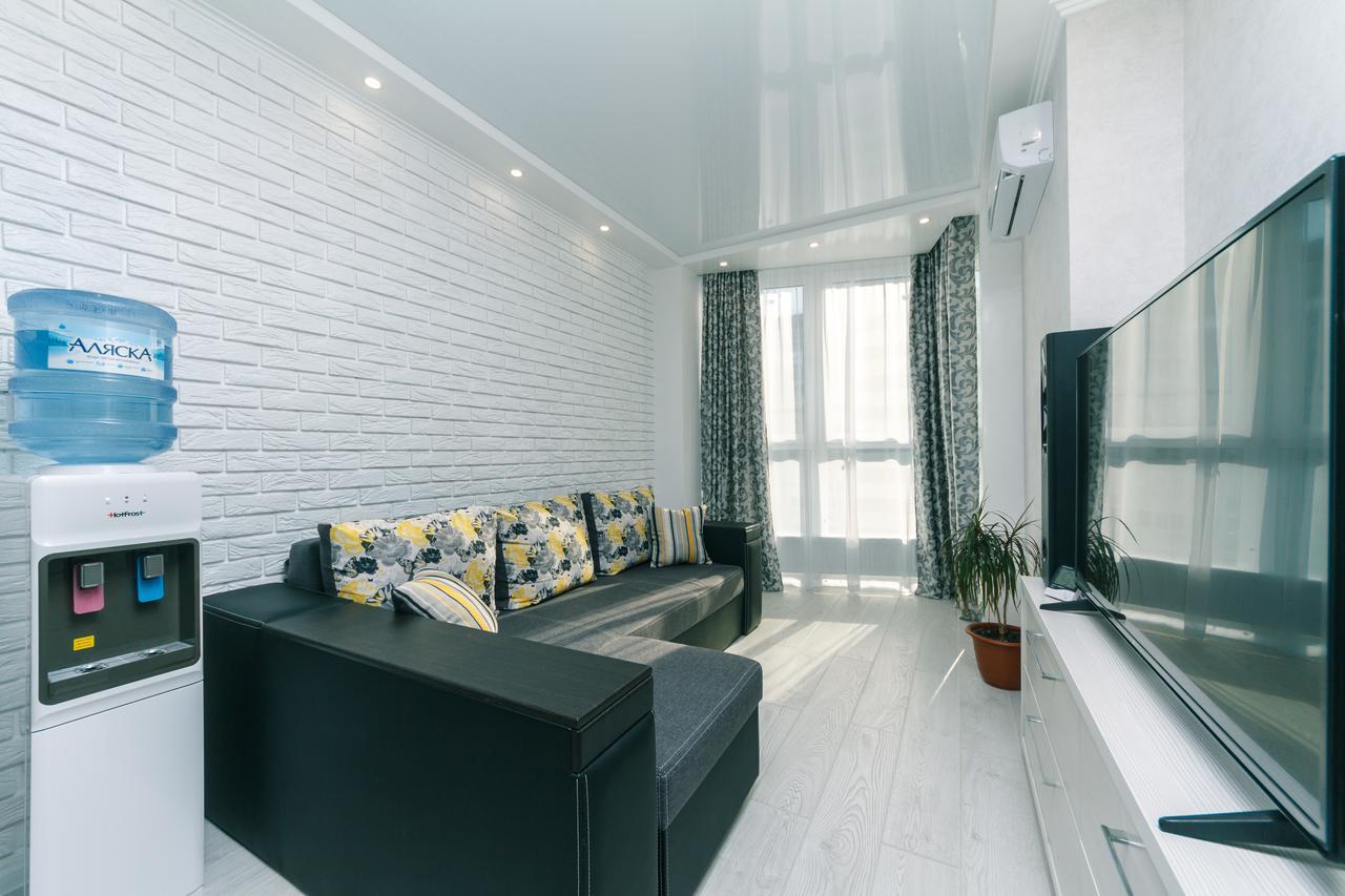 Flatrent Drahomanova 2A Apartment Киев Екстериор снимка